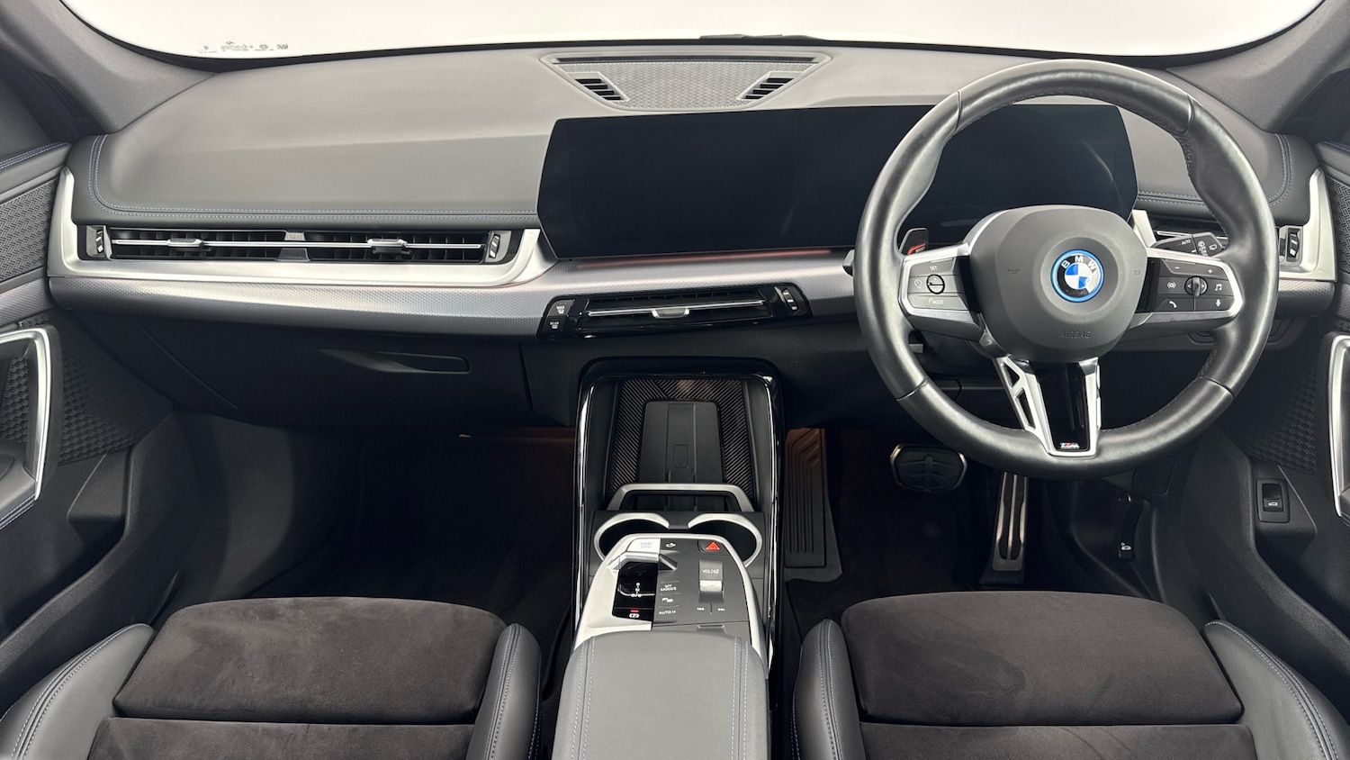 Used BMW iX1 2023 for sale - 77023934: Photo 4