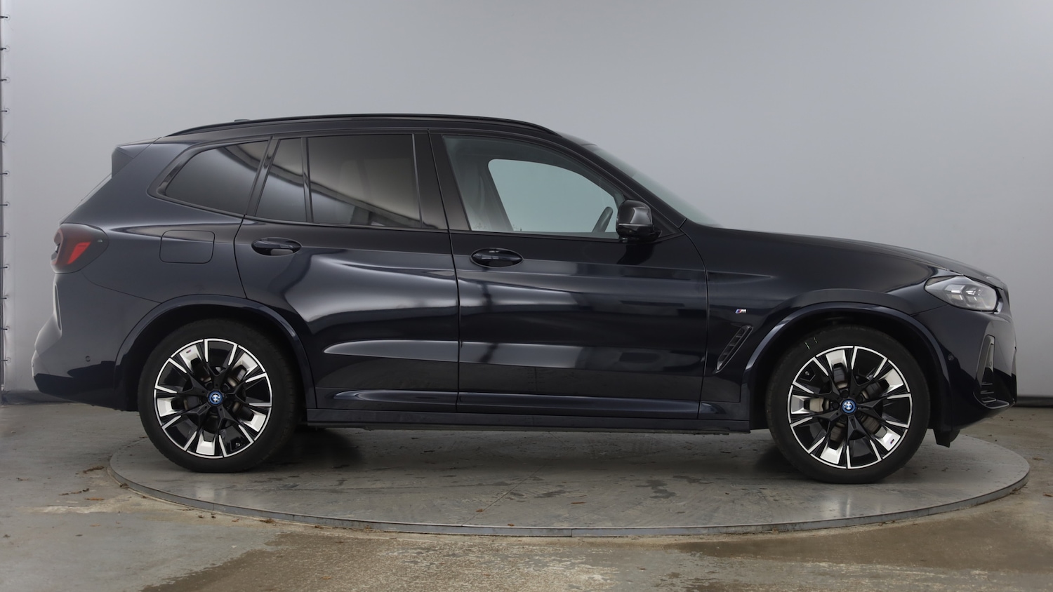 Used BMW iX3 2023 for sale - 76862234: Photo 3