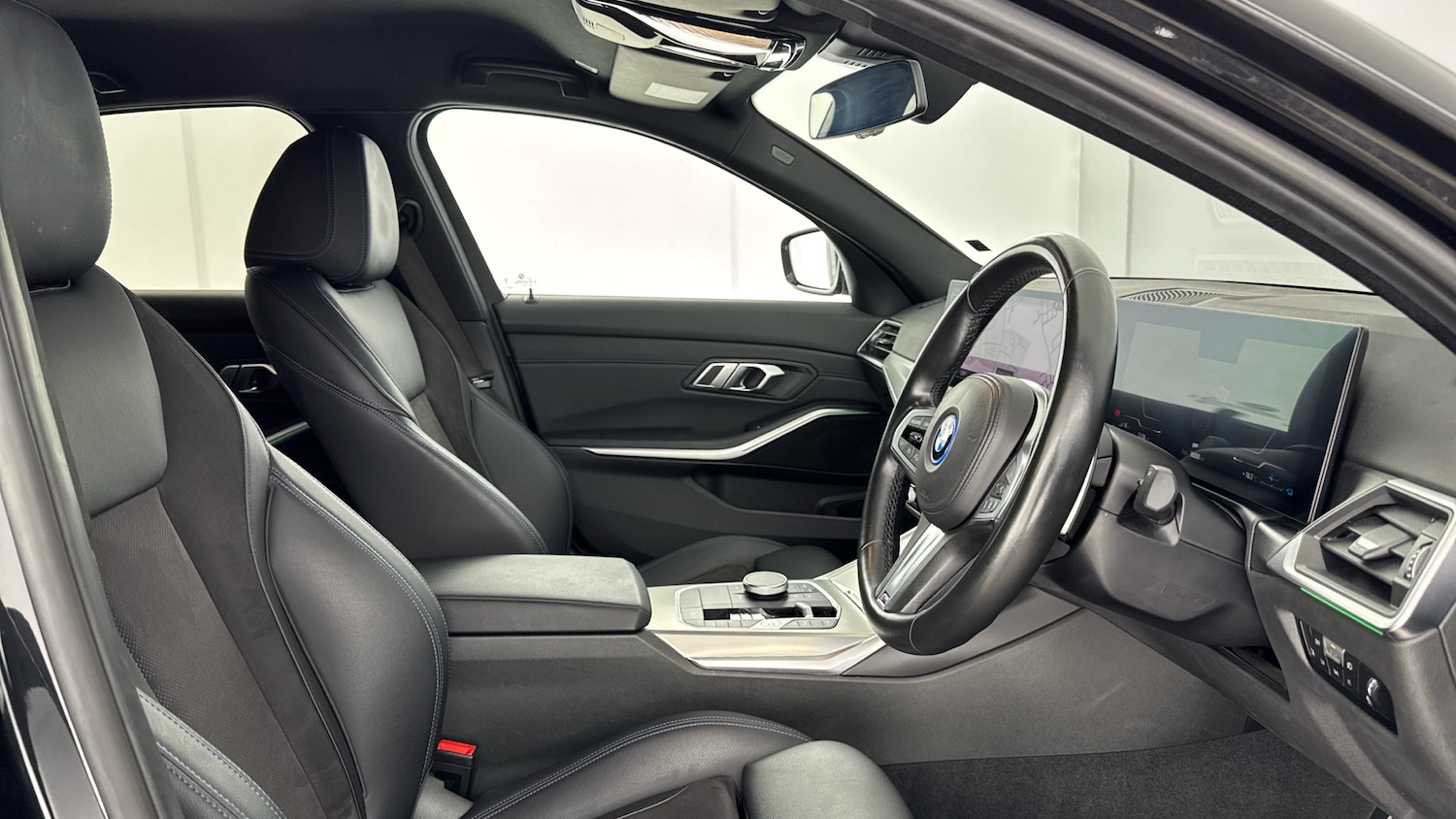 Used BMW 3 Series 2023 for sale - 77271227: Photo 11