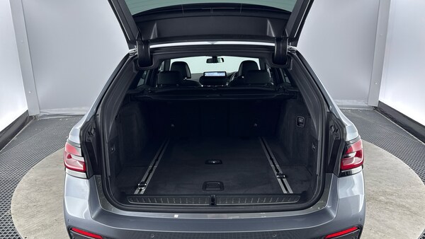 Used BMW 5 Series 2022 for sale - 76144583: Photo 13