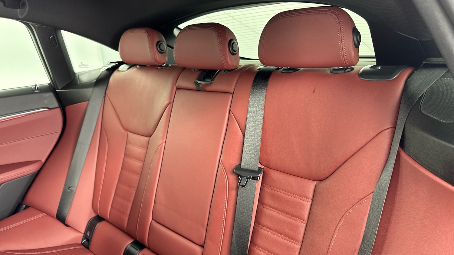 Used BMW i4 2024 for sale - 76477095: Photo 12