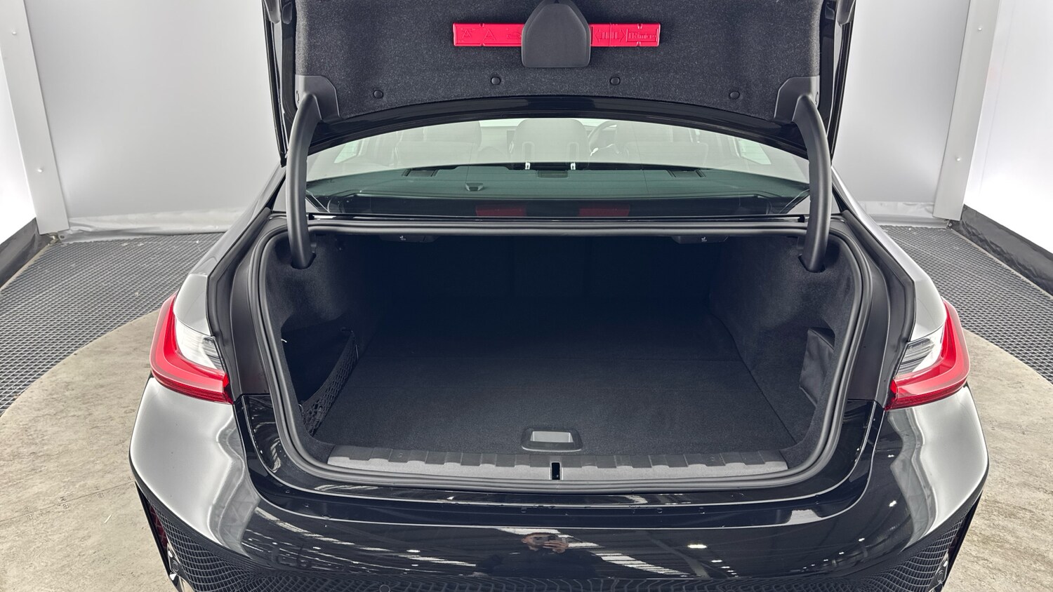 Used BMW 3 Series 2025 for sale - 76302107: Photo 13