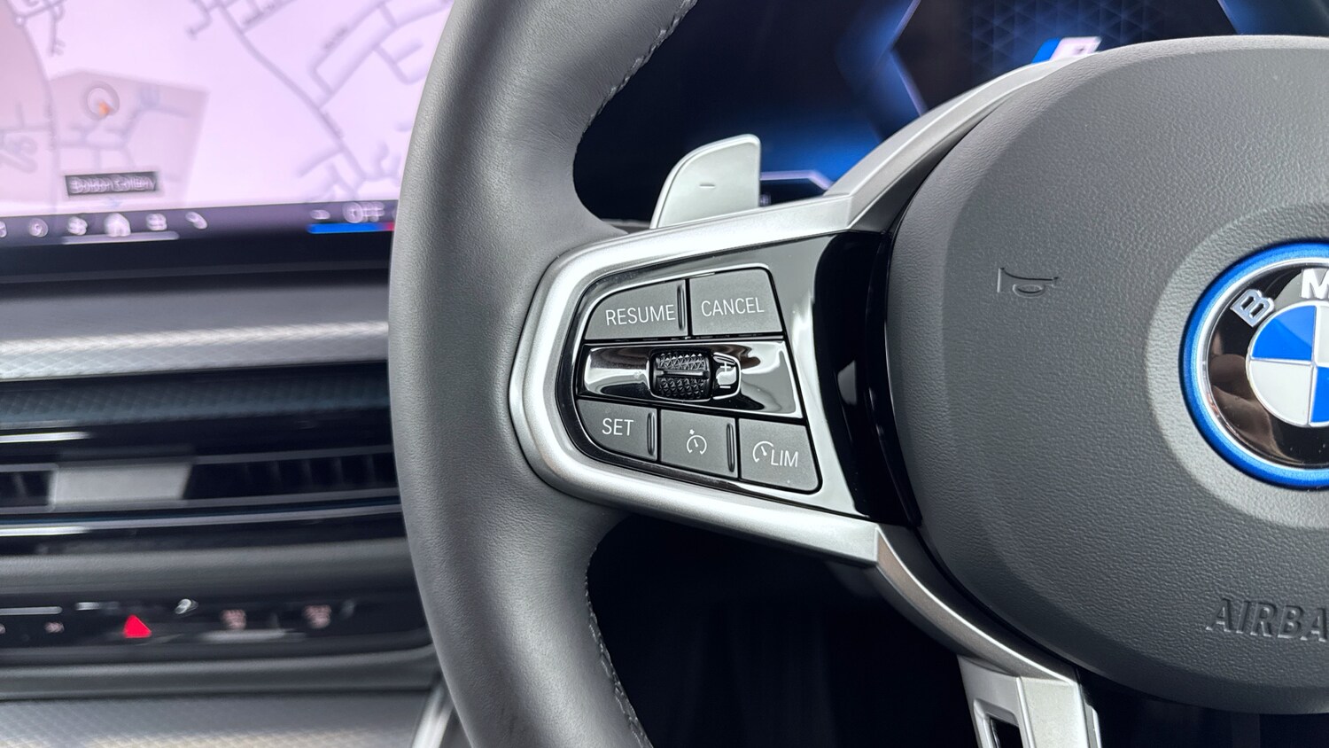 Used BMW 3 Series 2025 for sale - 76302107: Photo 17