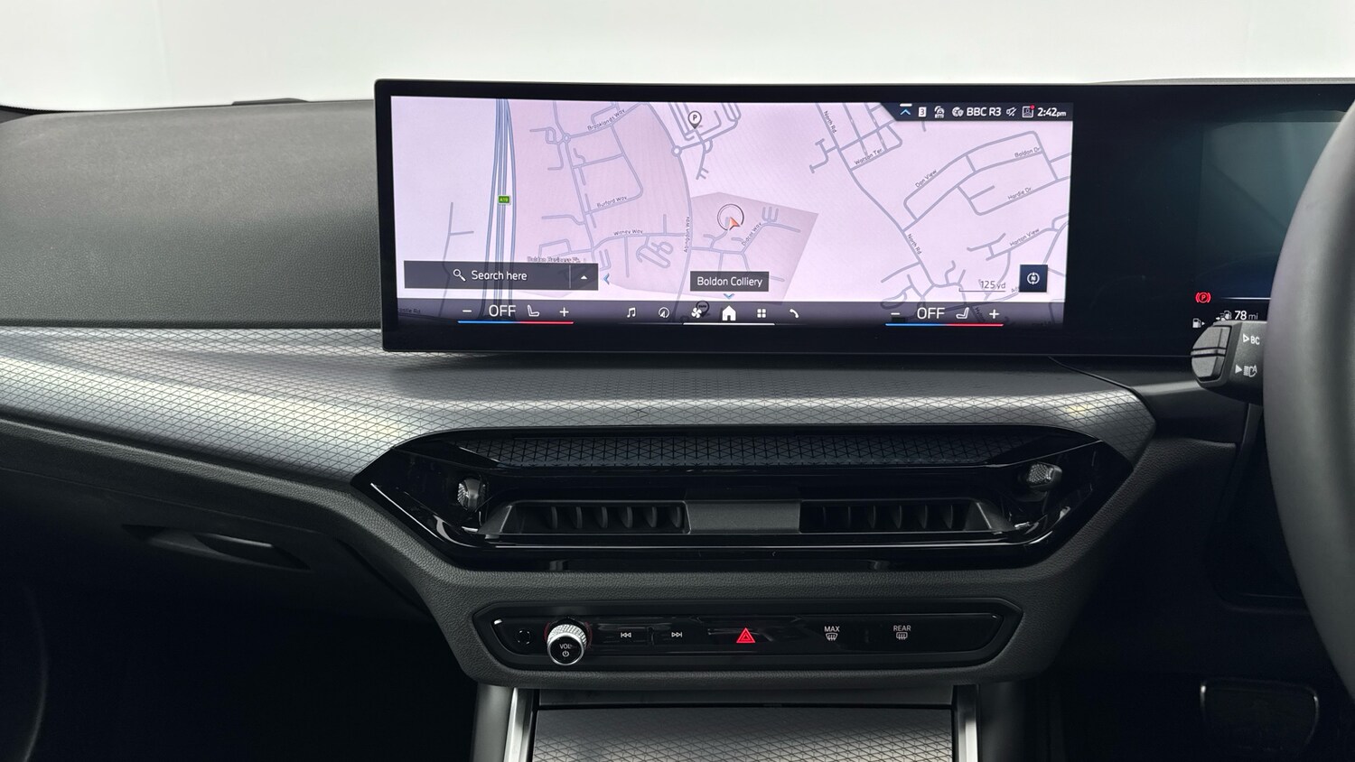 Used BMW 3 Series 2025 for sale - 76302107: Photo 8