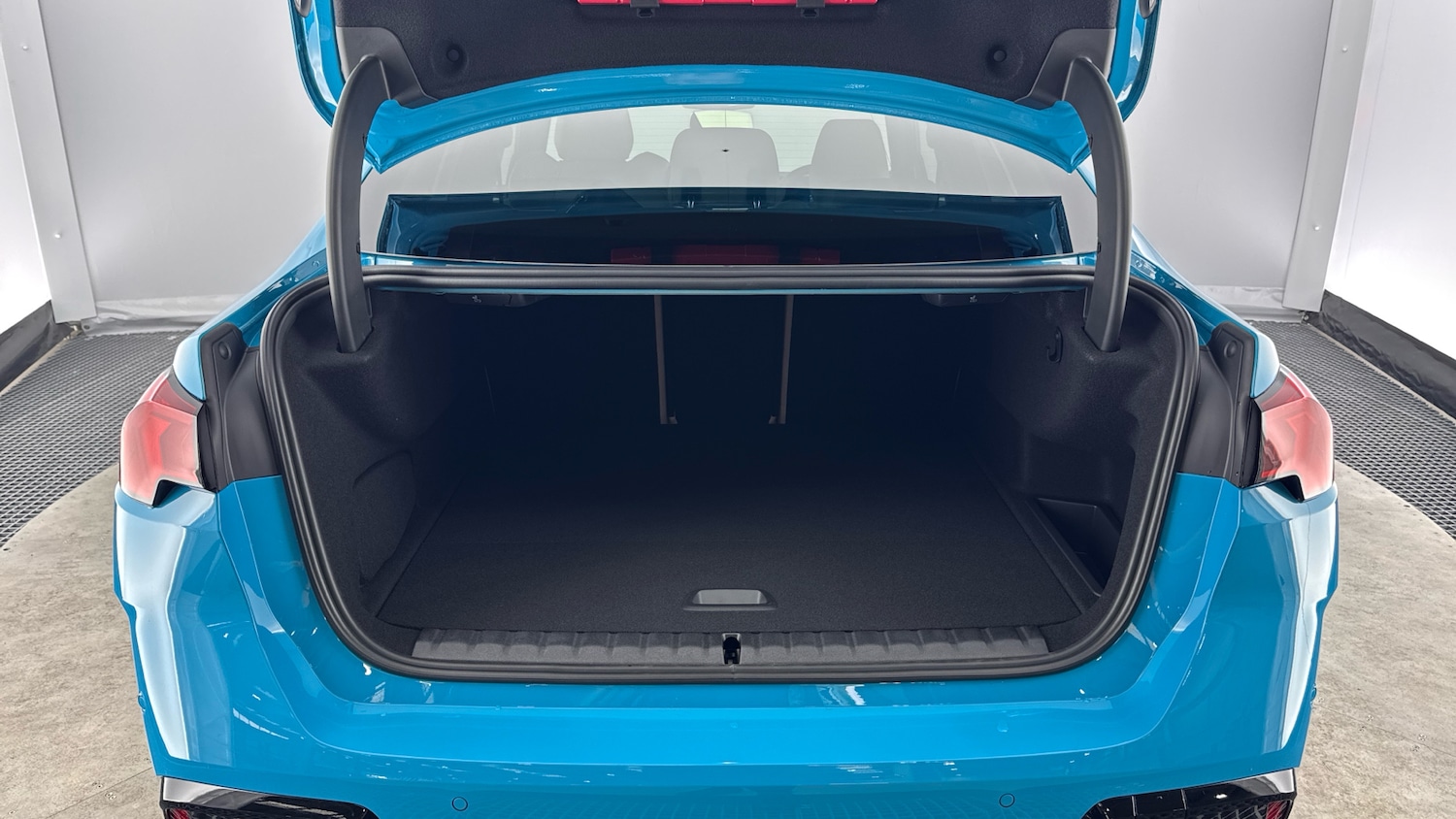 Used BMW 2 Series 2025 for sale - 77103981: Photo 13