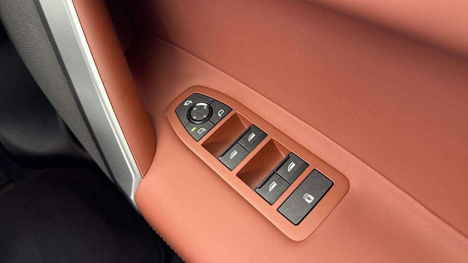 Used BMW iX 2025 for sale - 78064315: Photo 30