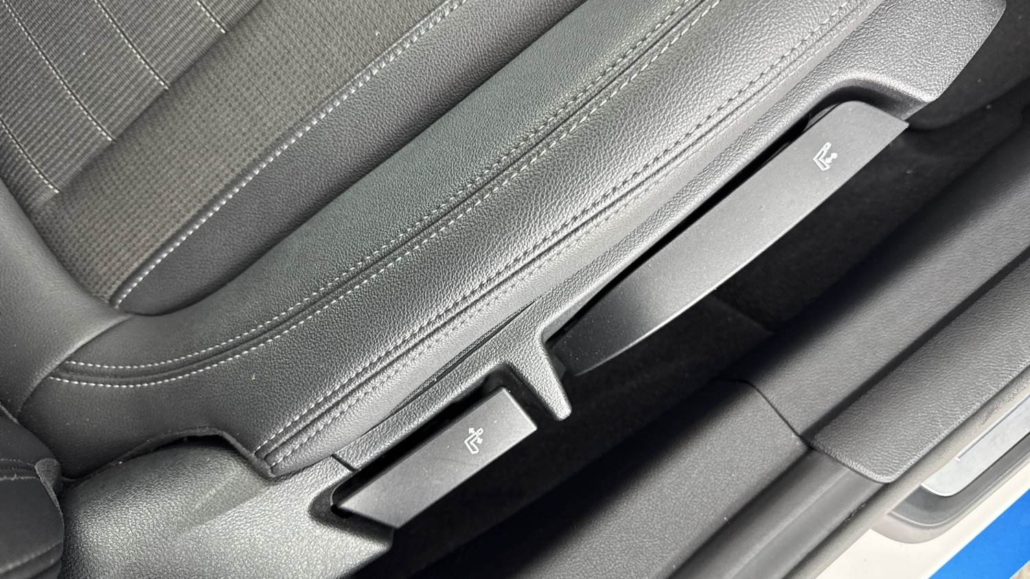 Used BMW i4 2022 for sale - 76831560: Photo 28