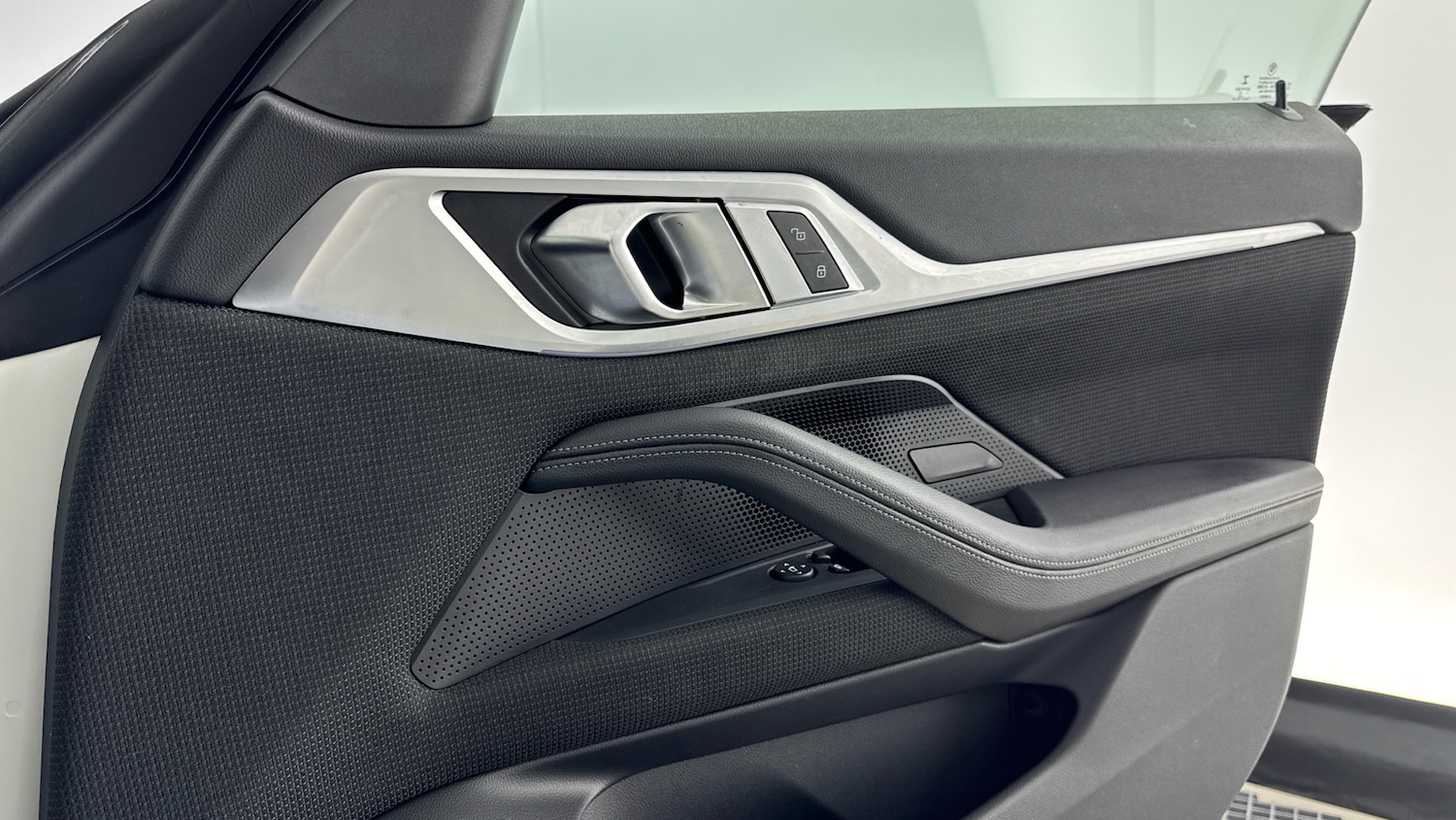 Used BMW i4 2022 for sale - 76831560: Photo 29