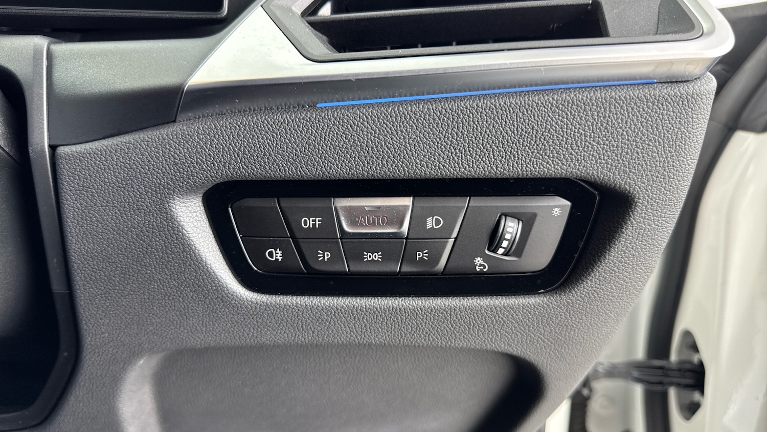 Used BMW i4 2022 for sale - 76831560: Photo 30