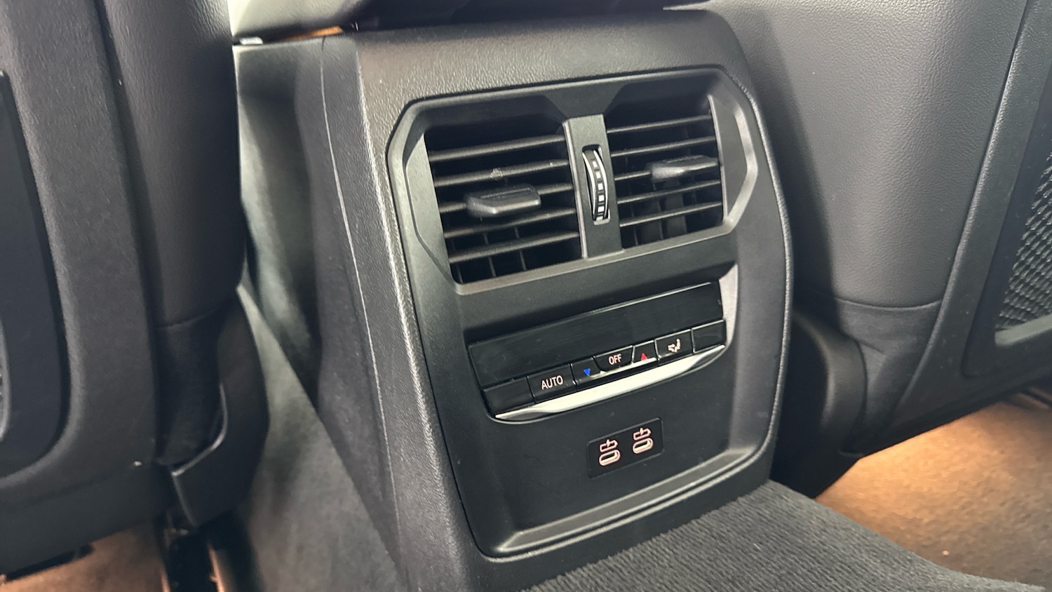 Used BMW i4 2022 for sale - 76831560: Photo 46