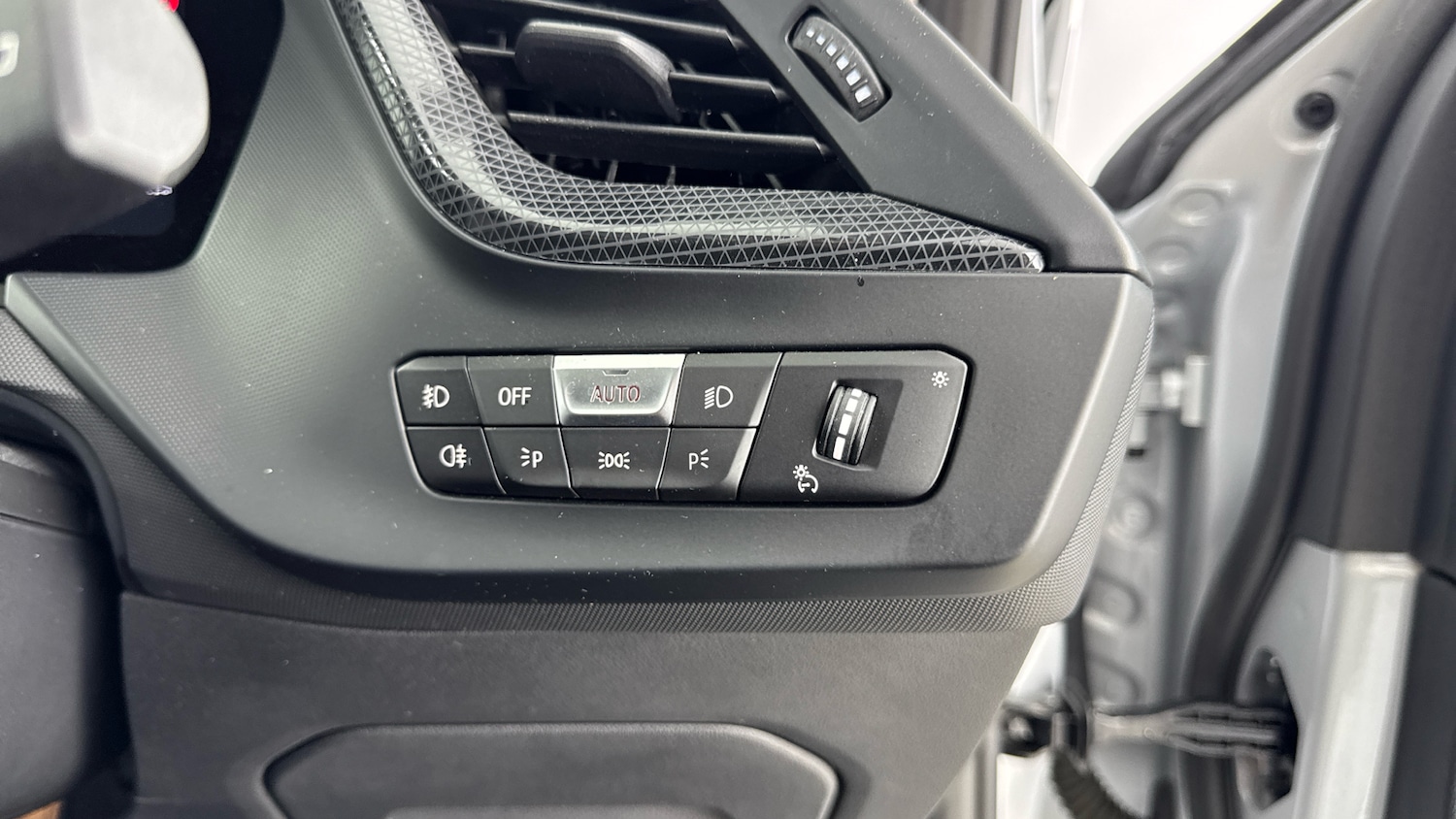 Used BMW 1 Series 2020 for sale - 76120108: Photo 29