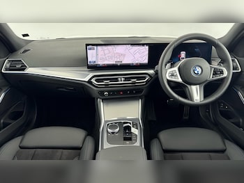 Used BMW 3 Series 2024 for sale - 75700195: Photo