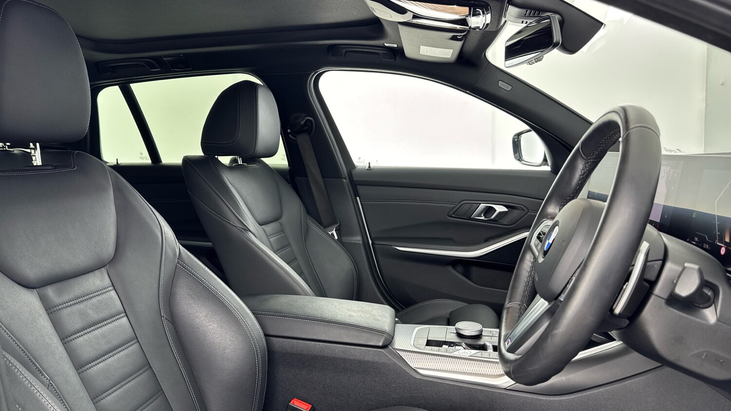 Used BMW 3 Series 2024 for sale - 77449422: Photo 11