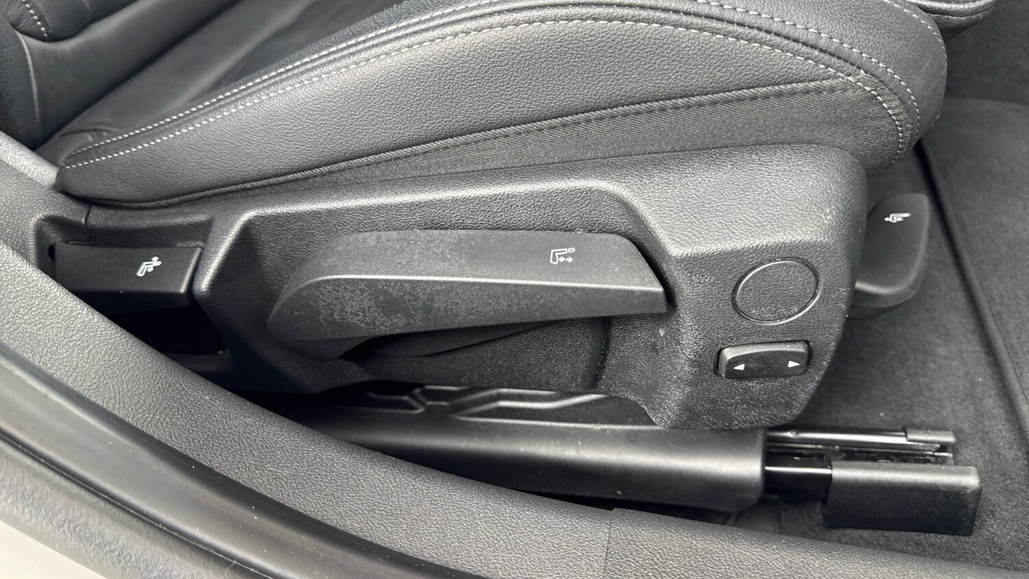 Used BMW 3 Series 2024 for sale - 77449422: Photo 42