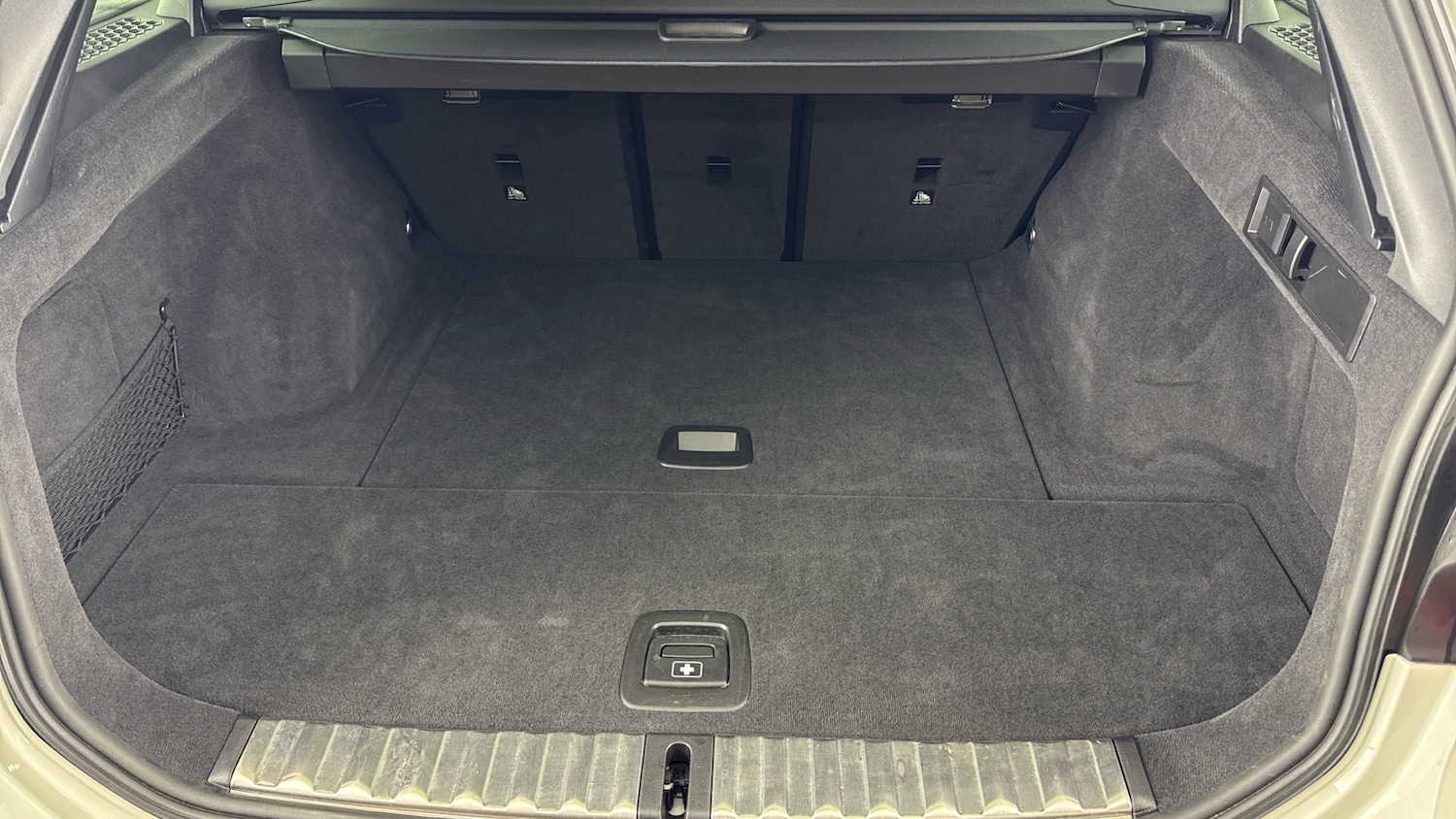 Used BMW 3 Series 2024 for sale - 77449422: Photo 53