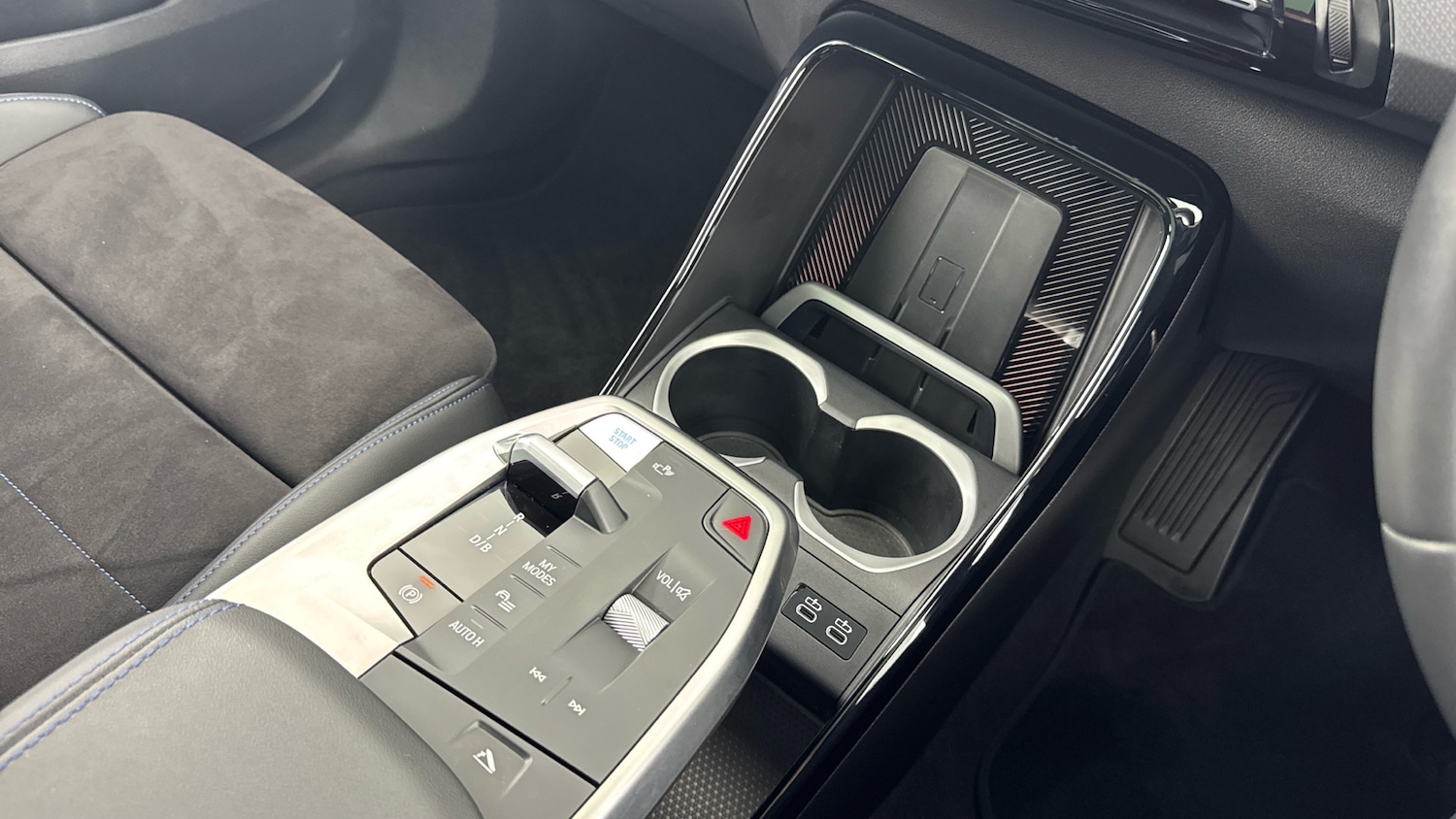 Used BMW iX2 2025 for sale - 76951008: Photo 10