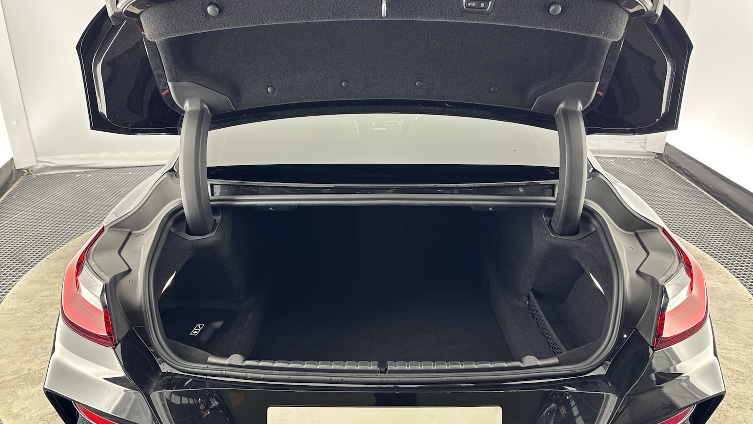 Used BMW 8 Series 2023 for sale - 76640780: Photo 13