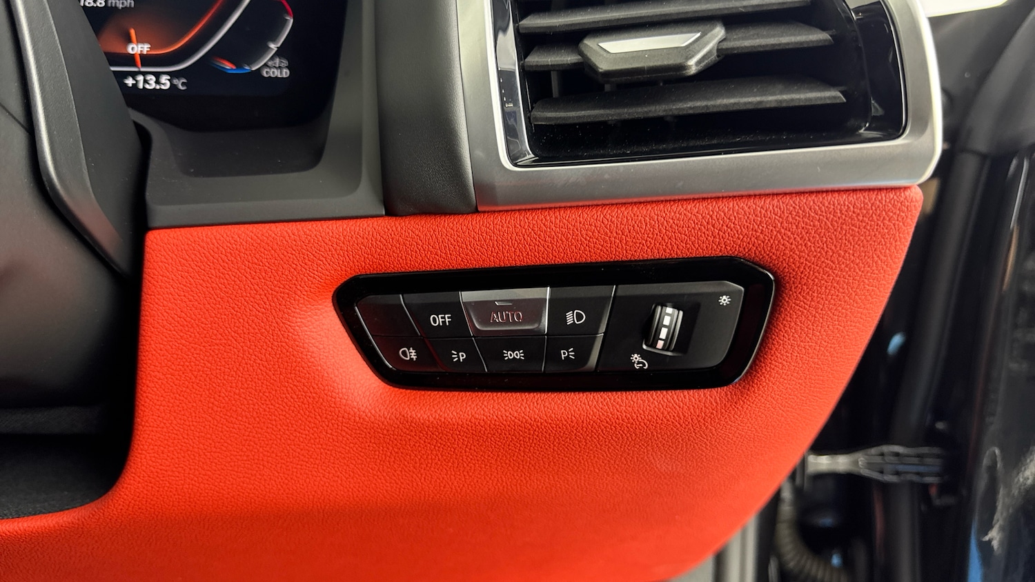 Used BMW 8 Series 2023 for sale - 76640780: Photo 28