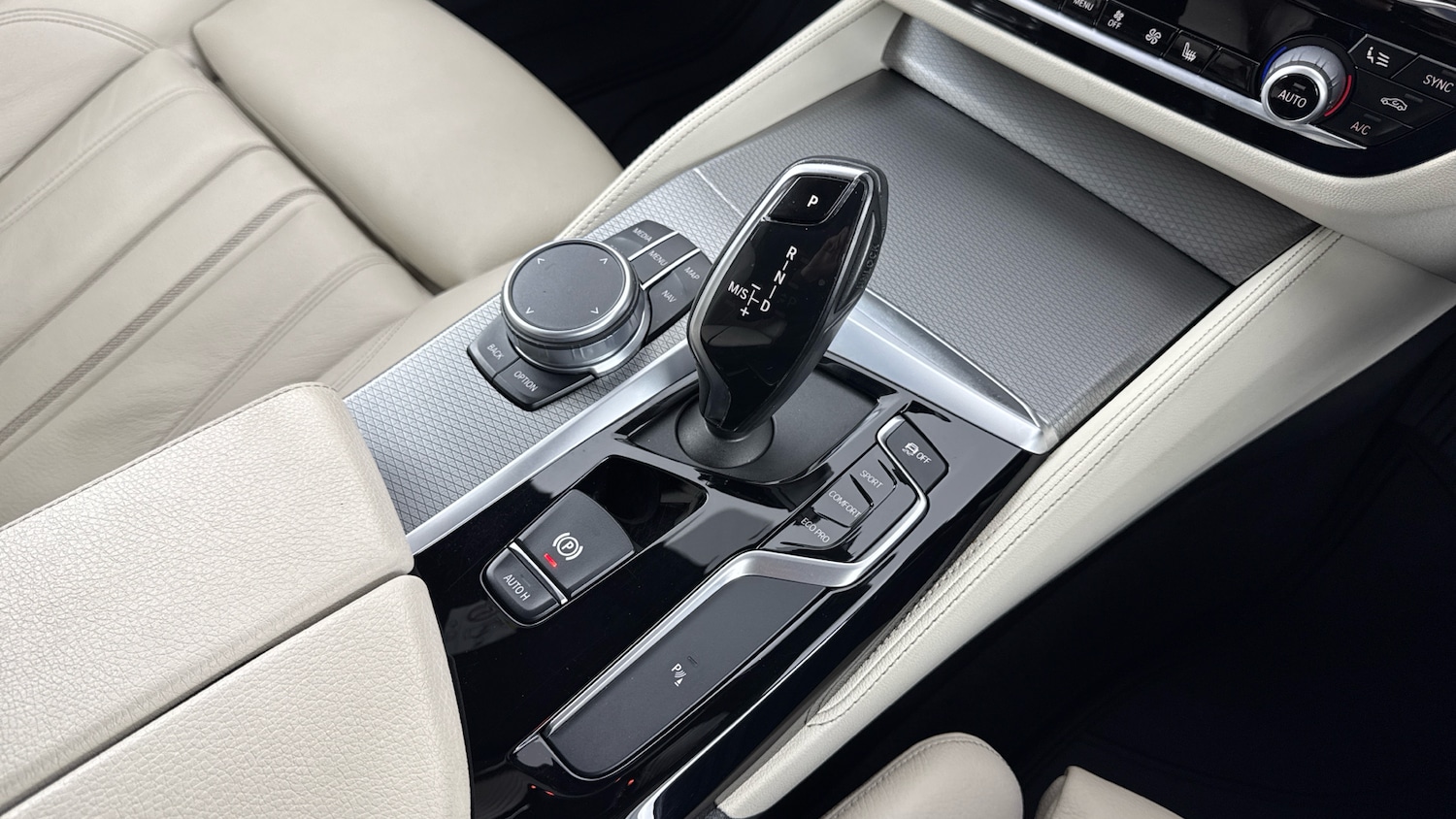 Used BMW 5 Series 2020 for sale - 77718493: Photo 10