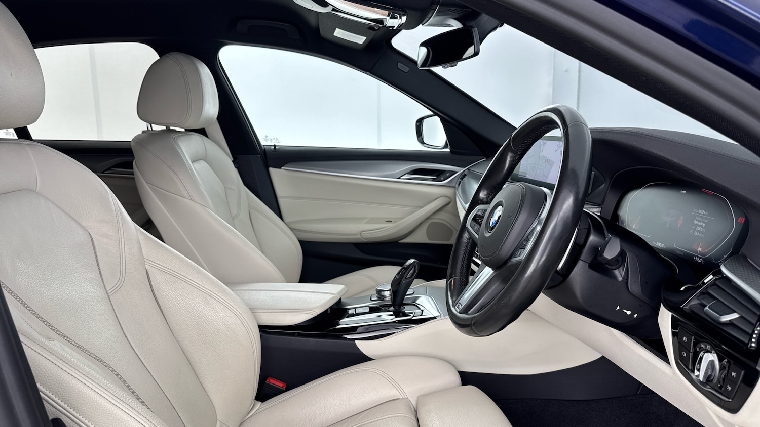 Used BMW 5 Series 2020 for sale - 77718493: Photo 11