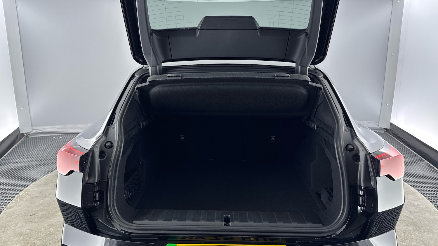 Used BMW iX2 2025 for sale - 77353528: Photo 13