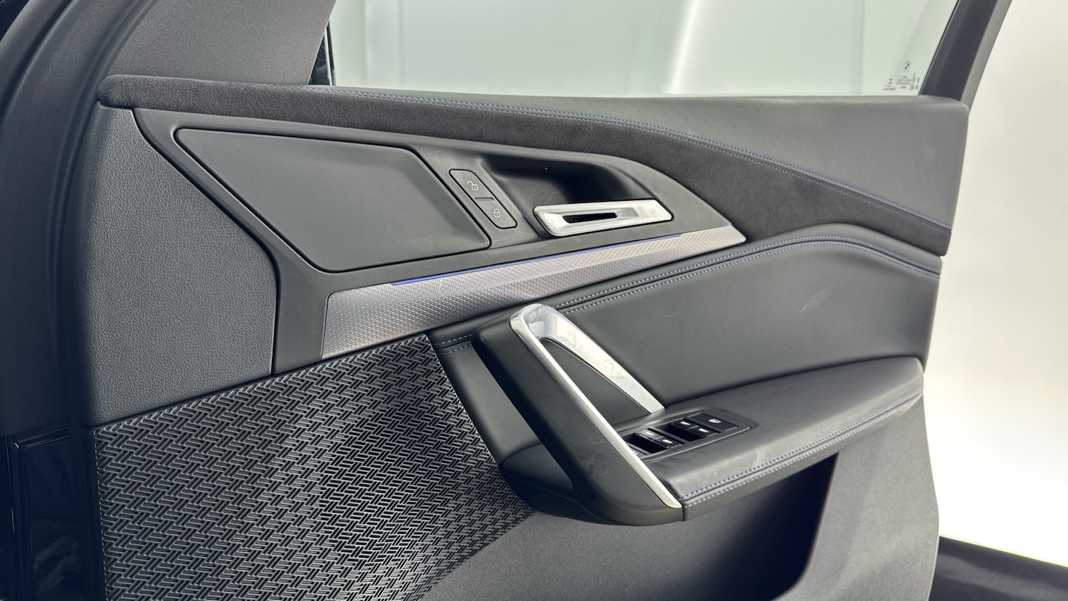 Used BMW iX2 2025 for sale - 77353528: Photo 30