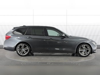 Used BMW 3 Series 2017 for sale - 79572146: Photo