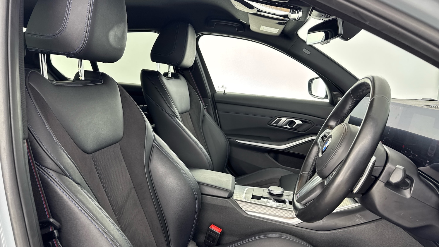 Used BMW 3 Series 2023 for sale - 77918459: Photo 11