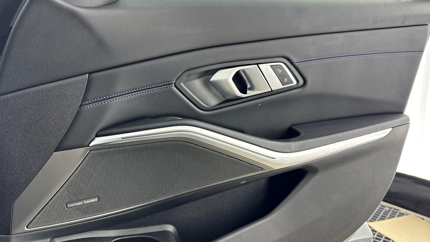 Used BMW 3 Series 2023 for sale - 77918459: Photo 35