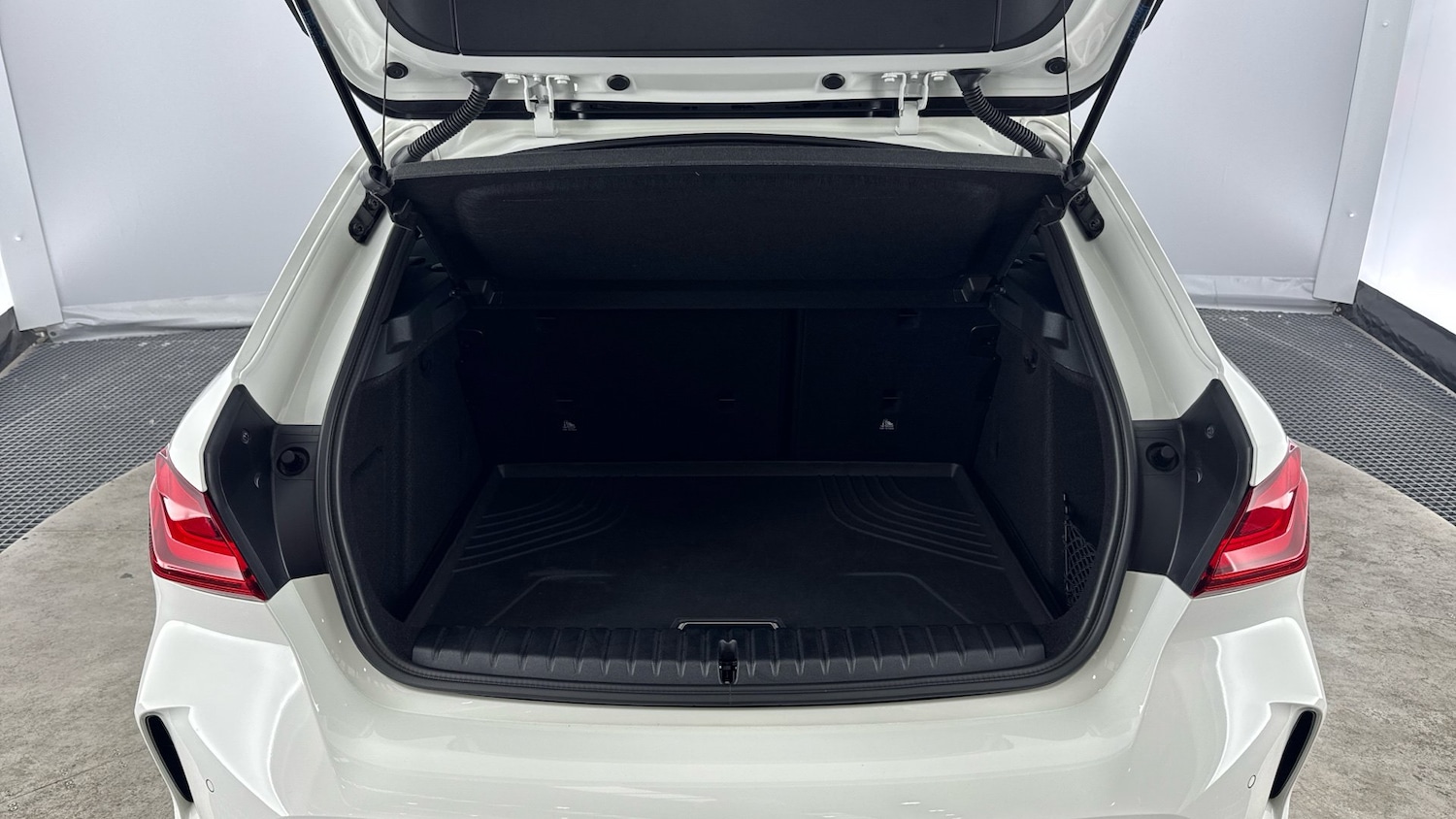 Used BMW 1 Series 2023 for sale - 77018992: Photo 13