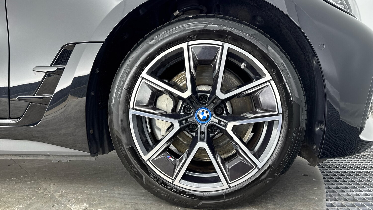 Used BMW i4 2024 for sale - 78190902: Photo 14