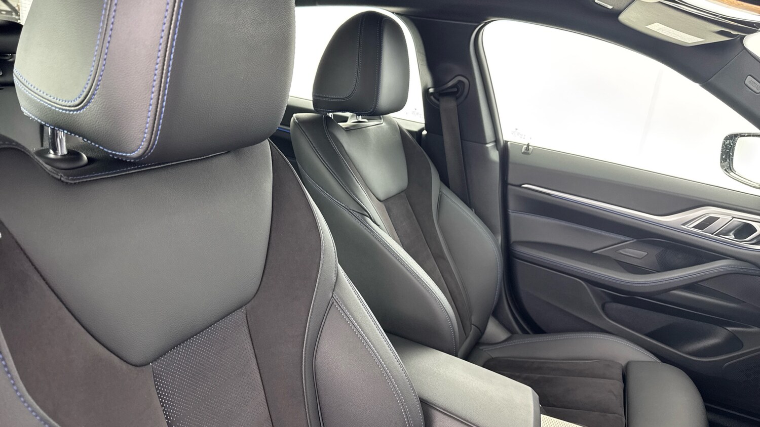 Used BMW i4 2024 for sale - 78190902: Photo 33