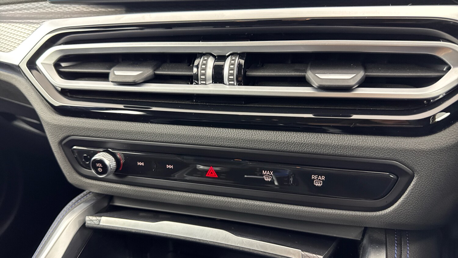 Used BMW i4 2024 for sale - 78190902: Photo 39