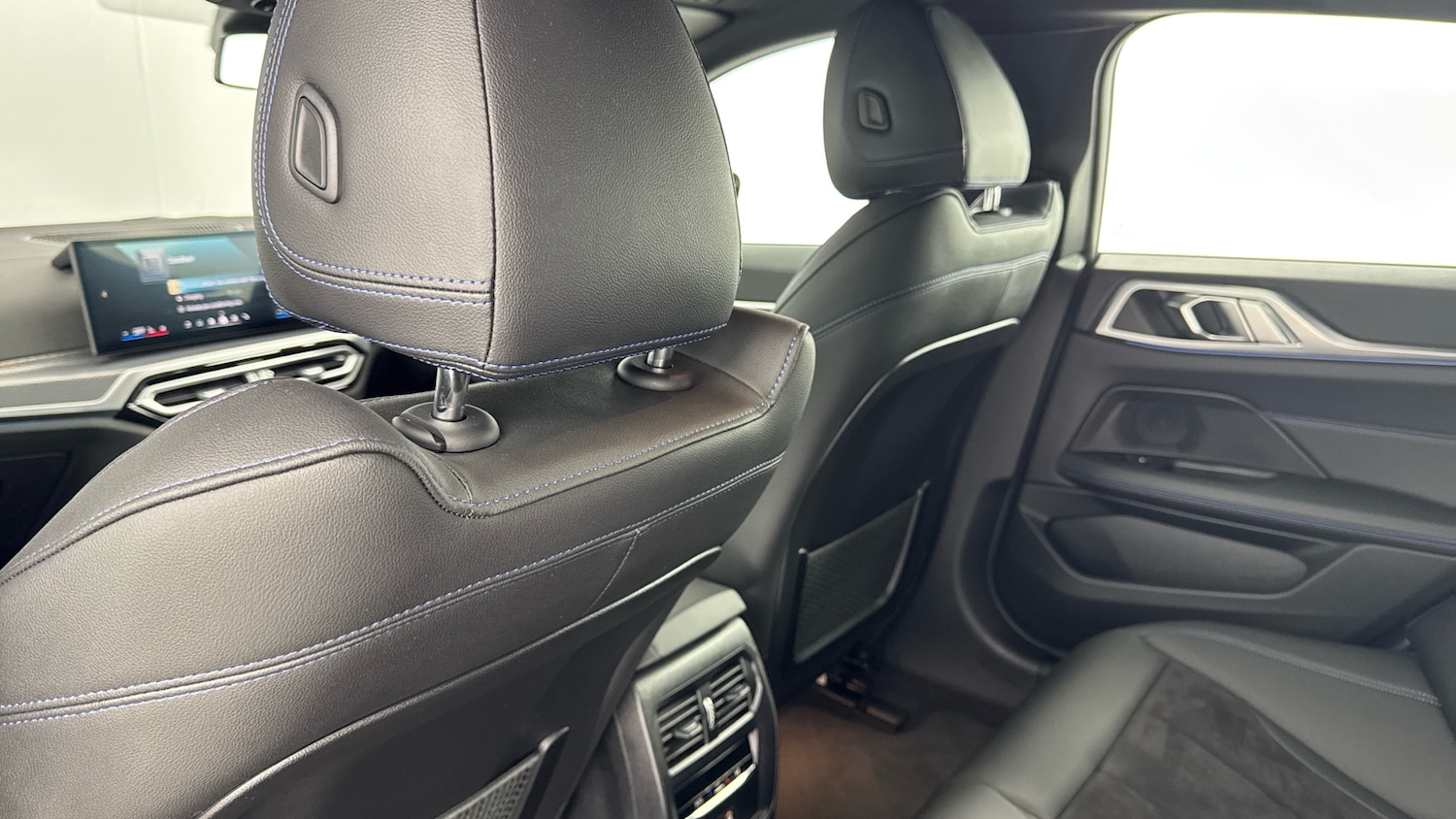 Used BMW i4 2024 for sale - 78190902: Photo 59