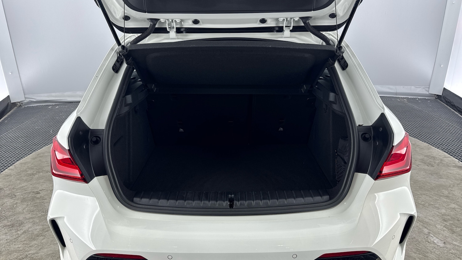 Used BMW 1 Series 2023 for sale - 77171096: Photo 13