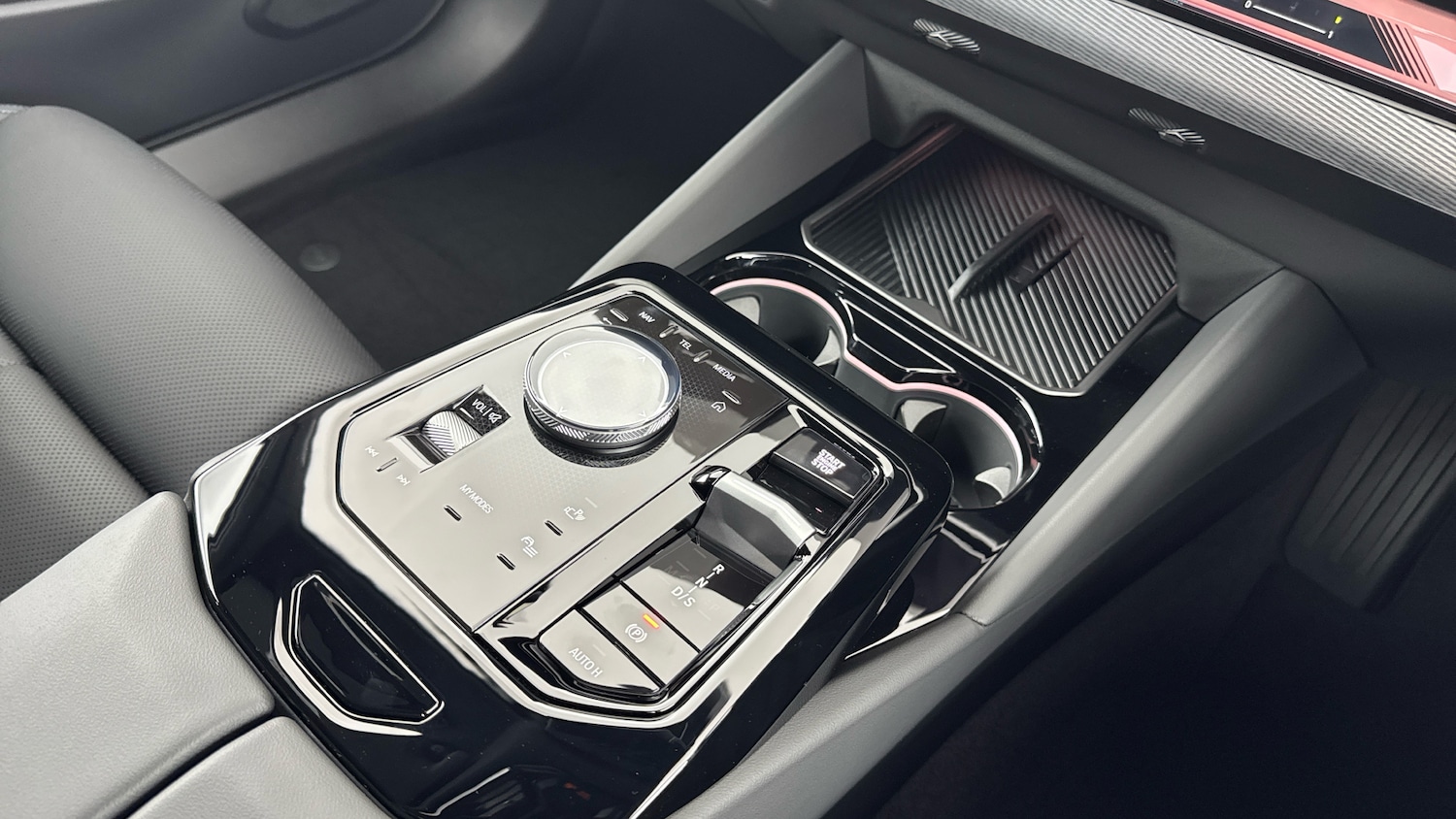 Used BMW 5 Series 2025 for sale - 77528056: Photo 10