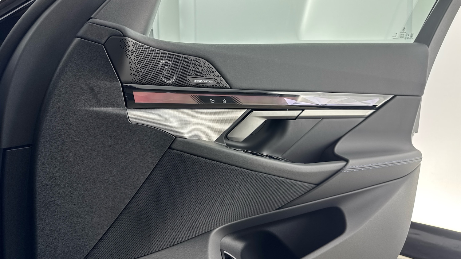 Used BMW 5 Series 2025 for sale - 77528056: Photo 30