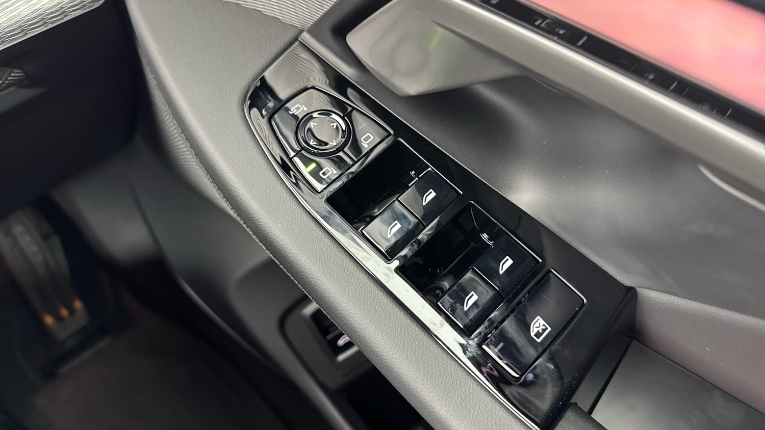 Used BMW 5 Series 2025 for sale - 77528056: Photo 31