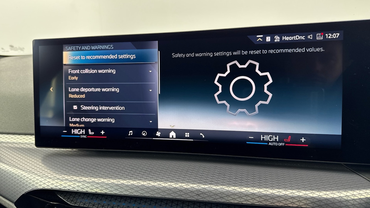 Used BMW i4 2024 for sale - 77046131: Photo 39