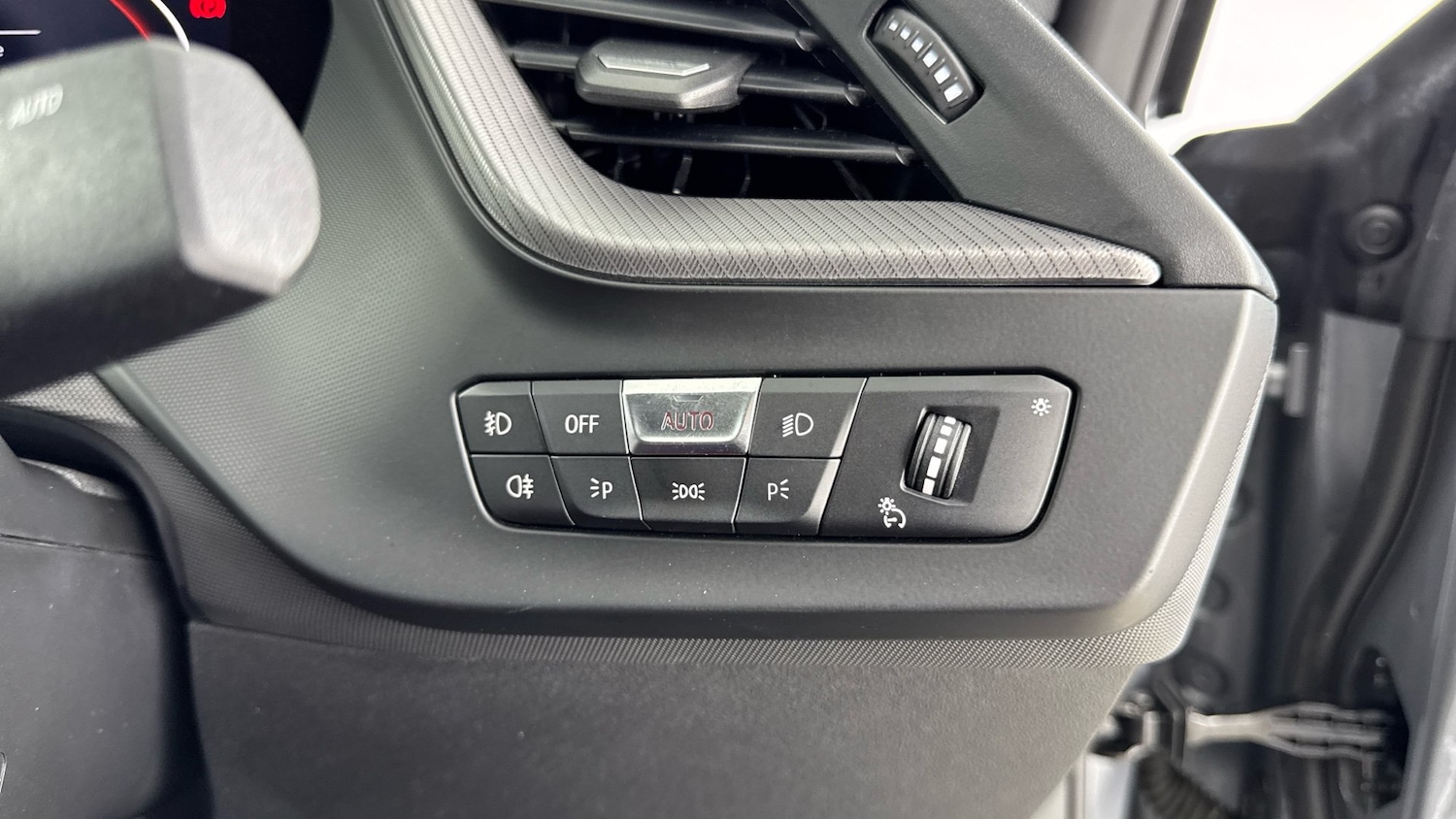 Used BMW 2 Series 2024 for sale - 77128085: Photo 29