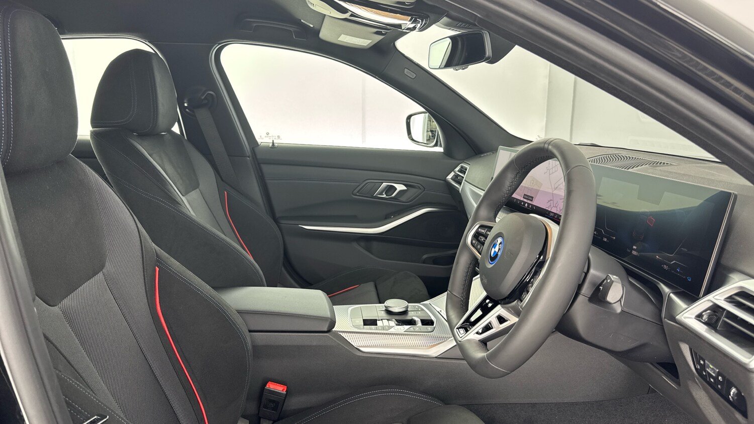 Used BMW 3 Series 2025 for sale - 76104598: Photo 11