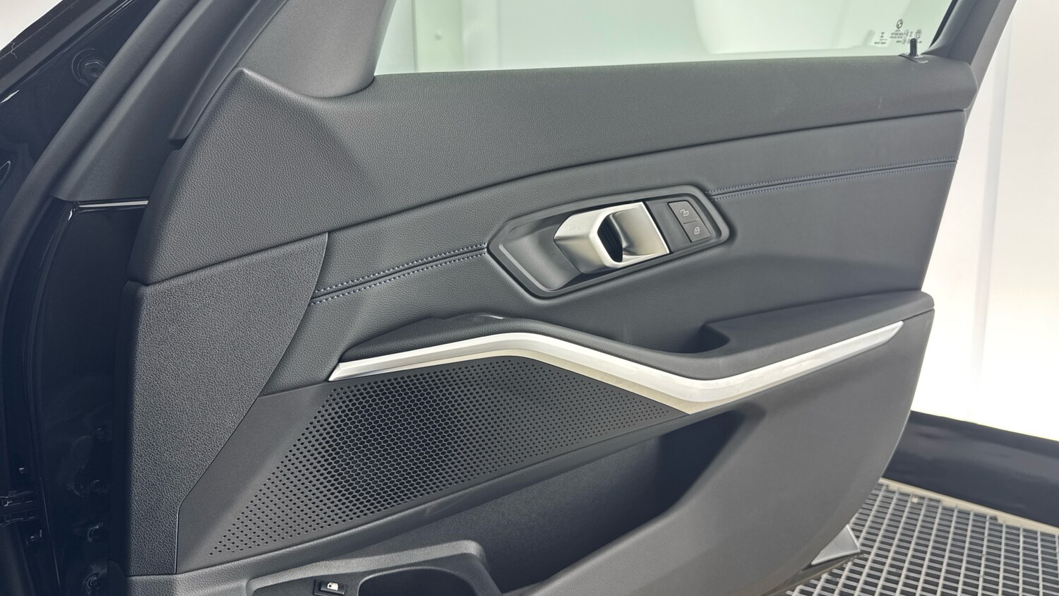 Used BMW 3 Series 2025 for sale - 76104598: Photo 29