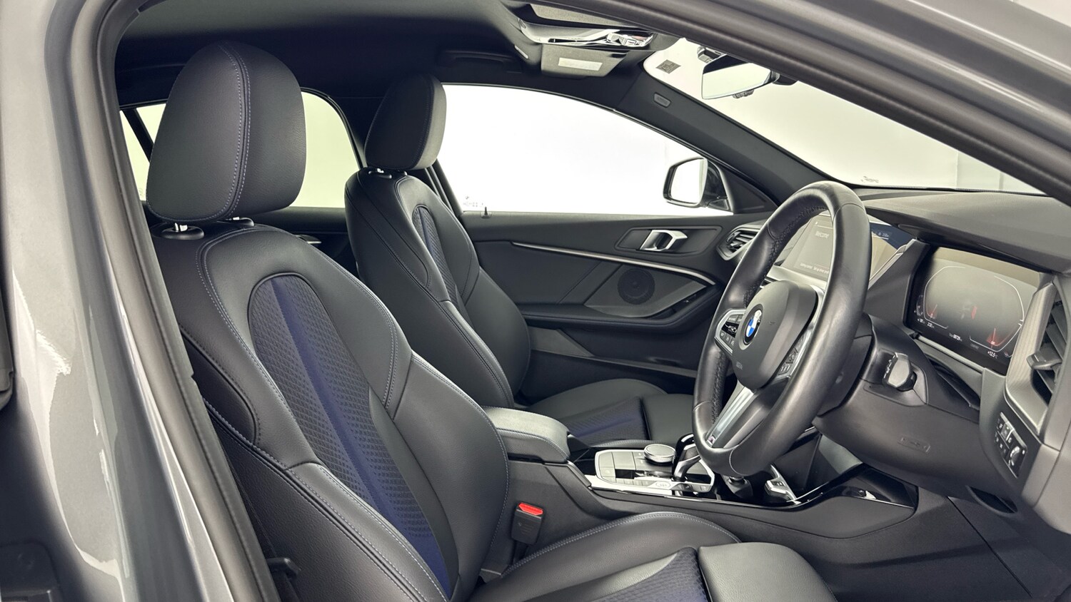 Used BMW 1 Series 2024 for sale - 78155231: Photo 11