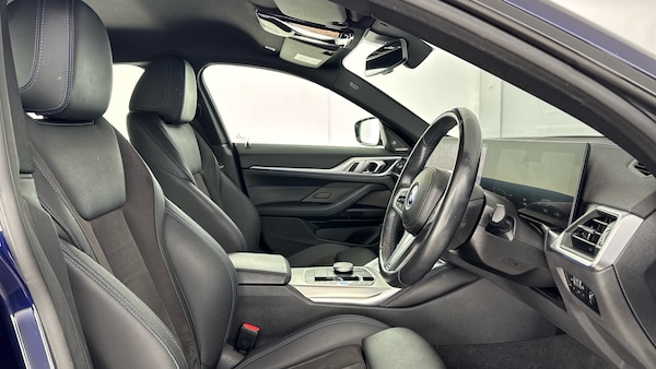 Used BMW i4 2023 for sale - 76234580: Photo 11