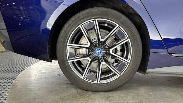 Used BMW i4 2023 for sale - 76234580: Photo 14