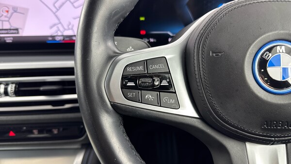 Used BMW i4 2023 for sale - 76234580: Photo 17