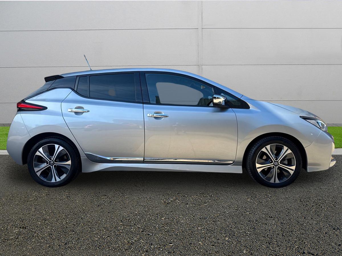 Used Nissan Leaf 2020 for sale - 77979050: Photo 8
