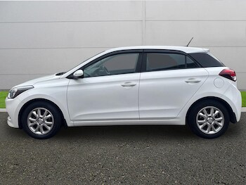 Used Hyundai i20 2017 for sale - 78868433: Photo