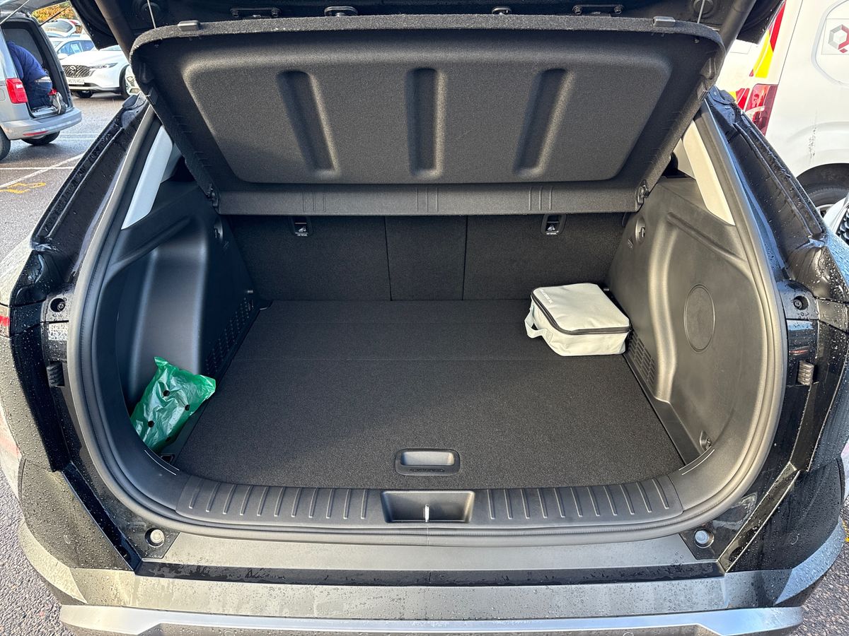 Used Hyundai KONA 2025 for sale - 77002386: Photo 12