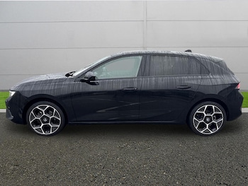 Used Vauxhall Astra 2024 for sale - 77476580: Photo